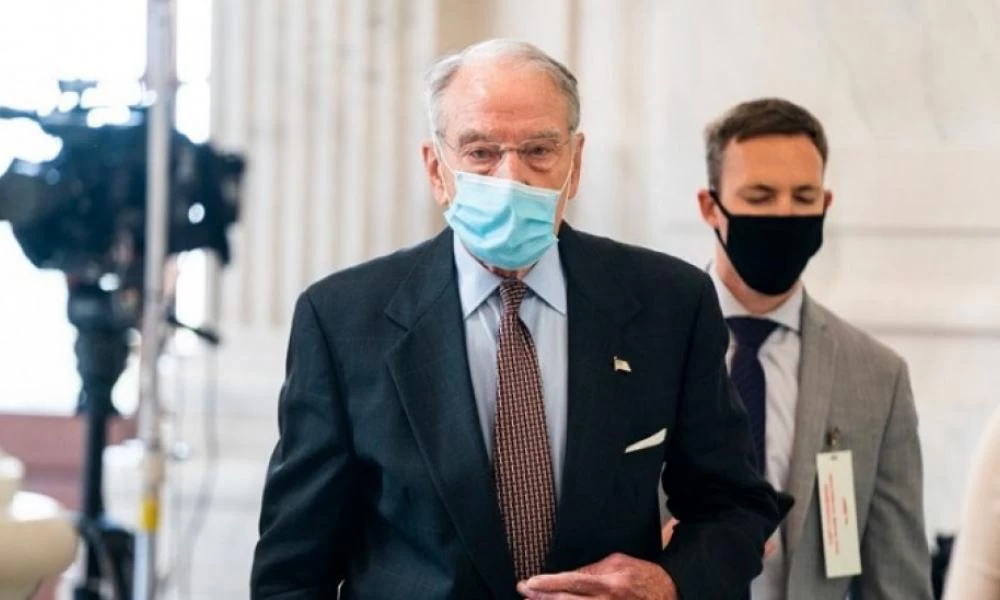 Κορονοϊός: Θετικός ο 87χρονος γερουσιαστής Τσακ Γκράσλεϊ - Μπήκε σε καραντίνα